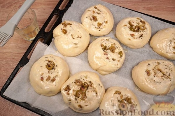 Булочки с оливками