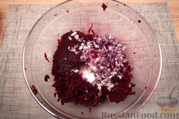 Простой свекольный салат