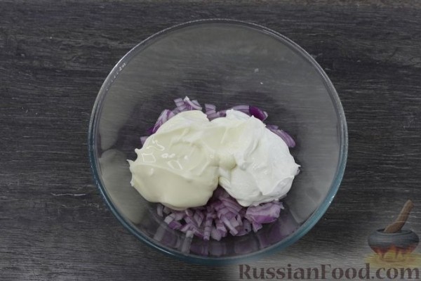 Мясные лодочки с грибами, сыром и помидорами (в духовке)