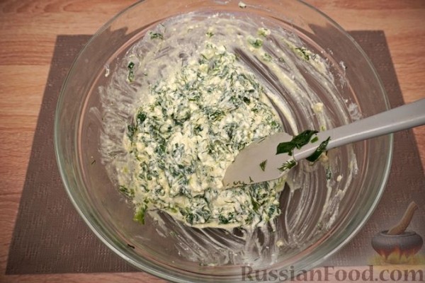 Калицунья (пирожки со шпинатом и творогом)