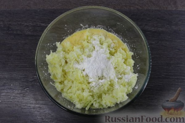 Картофельный рулет с беконом