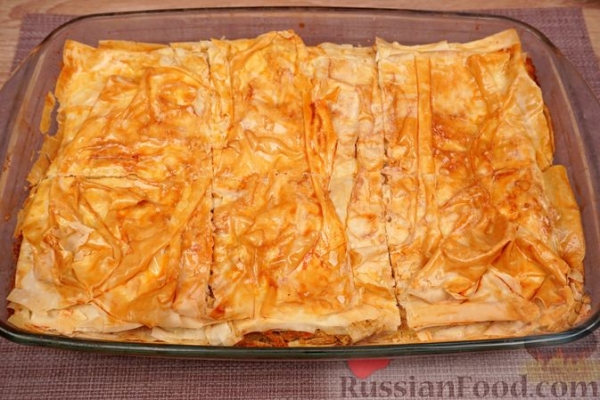 Пирог из теста фило, с чечевицей