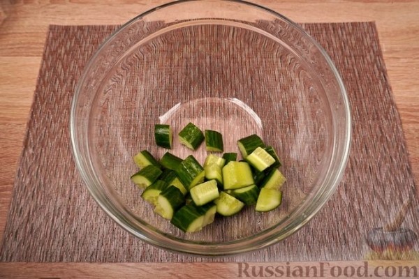 Греческий салат с редиской