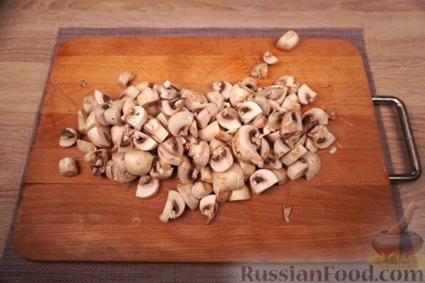 Лазанки, запечённые с капустой, мясом и грибами