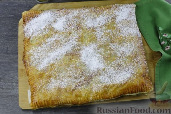 Слоёный пирог с вишней