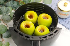 Яблоки с медом в аэрогриле