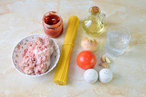 Спагетти по-болонски