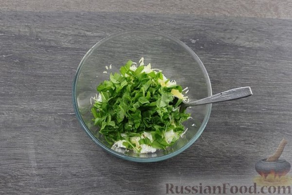 Кармашки из куриного филе с творогом, сыром и шпинатом (на сковороде)