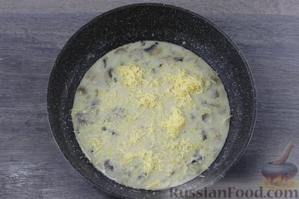Куриные тефтели в грибном соусе