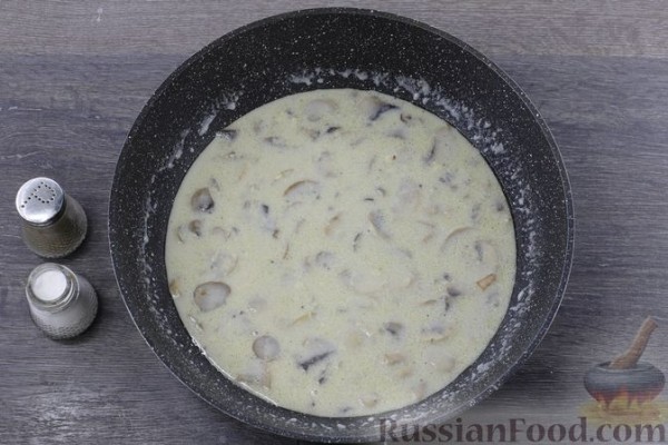 Куриные тефтели в грибном соусе