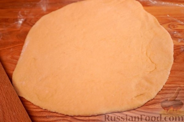 Булочки с яблоками и изюмом, из дрожжевого теста "Водолаз"