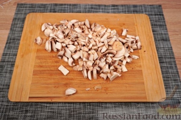 Бугаца с фаршем и грибами (пирог из теста фило)