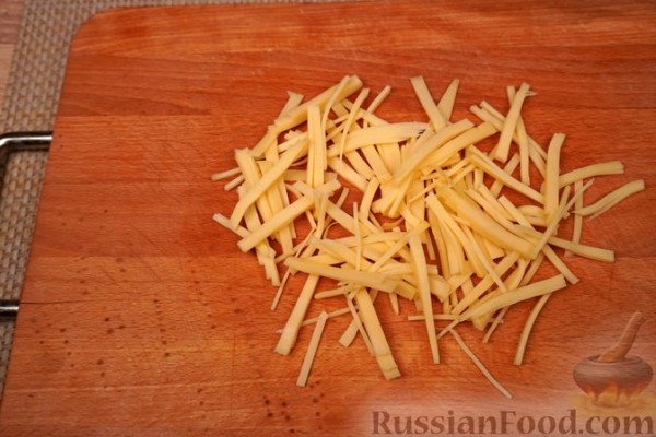 Овощной салат с ветчиной и сыром