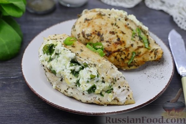 Кармашки из куриного филе с творогом, сыром и шпинатом (на сковороде)