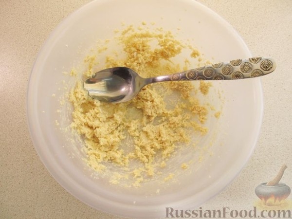 Шоколадный кекс с бананом, изюмом и ореховой пастой