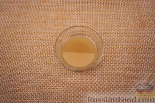 Овощной салат с ветчиной и сыром