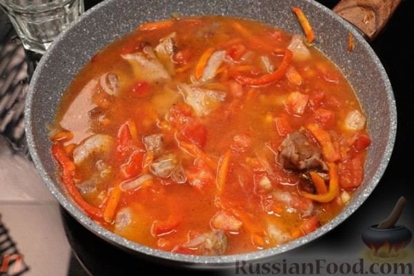 Кускус с овощами и мясом, на сковороде
