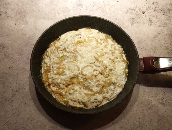 Кабачки в сметане
