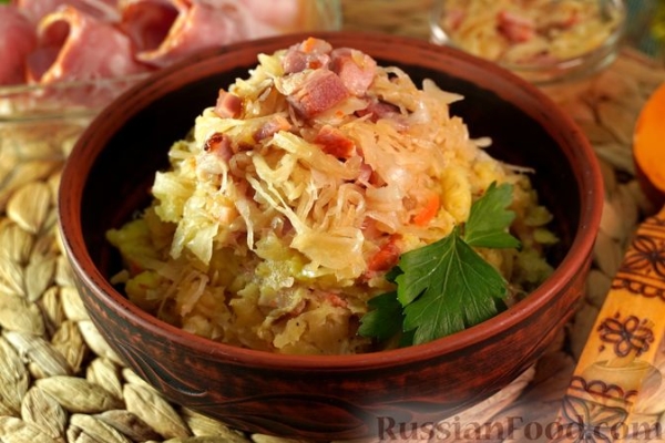 Лепенице (картофельное пюре с квашеной капустой)