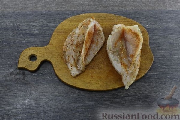 Кармашки из куриного филе с творогом, сыром и шпинатом (на сковороде)