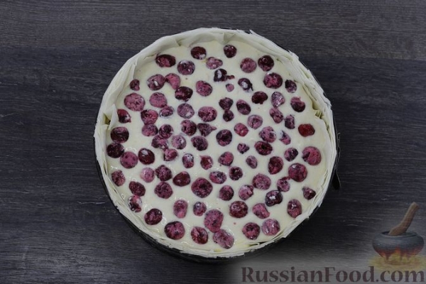 Чизкейк из теста фило, с творогом, сливочным сыром, вишней и орехами