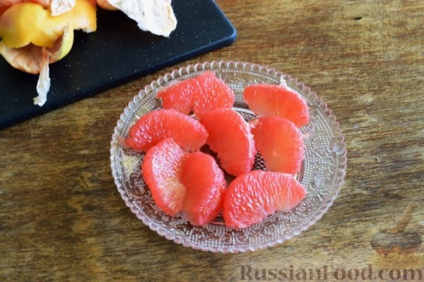 Салат с печенью и грейпфрутом
