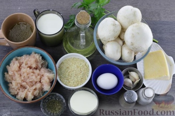 Куриные тефтели в грибном соусе