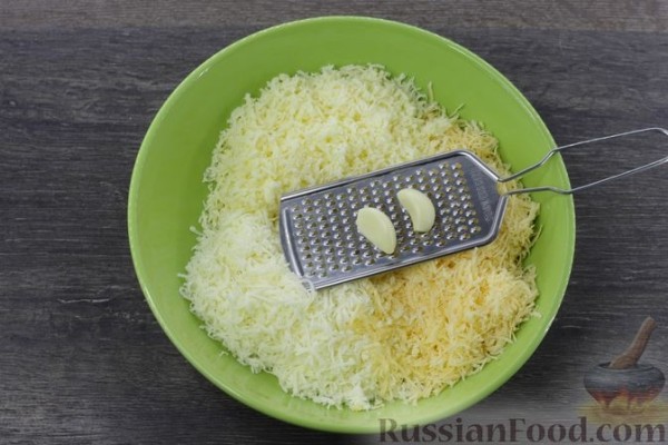 Конвертики из лаваша с сырной начинкой