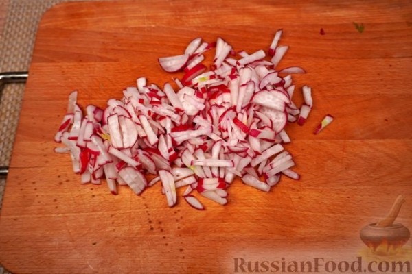 Овощной салат с ветчиной и сыром