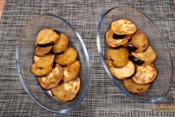 Мусака из запечённых баклажанов, с мясным фаршем