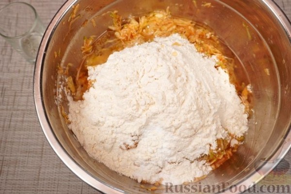 Кабачковые маффины с сыром