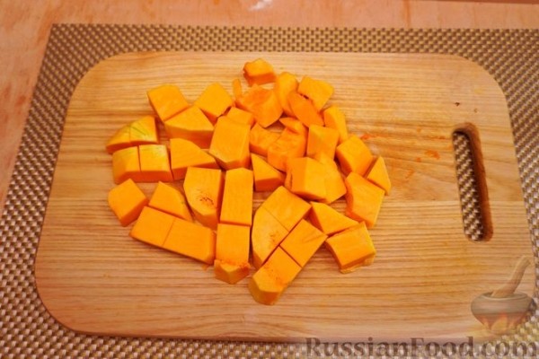 Салат из печёной тыквы и куриного филе