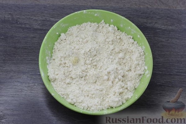 Постный тёртый пирог с малиной