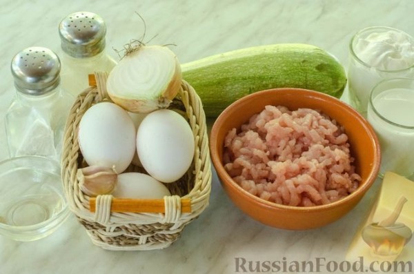 Рулет из кабачков с куриным фаршем и сыром