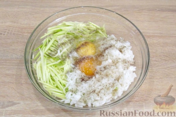 Запеканка из кабачков с курицей и рисом