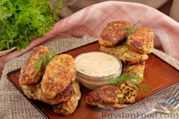 Овощные палочки из кабачков, с овсяной мукой и сыром