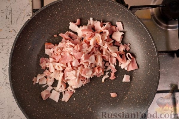 Яичная помазанка с беконом и зелёным луком