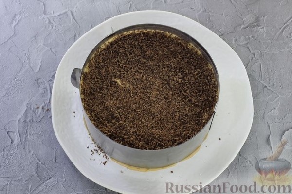 Торт из лаваша с клубникой и кремом из сметаны и сгущёнки (без выпечки)