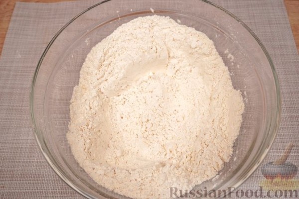 Маковый рулет с орехами