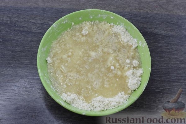 Постный тёртый пирог с малиной