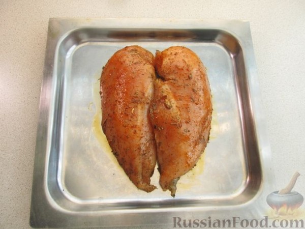 Куриное филе с молодым картофелем и сыром