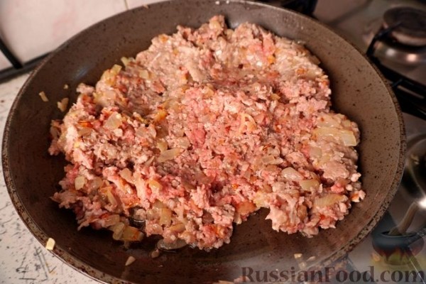 Мусака из запечённых баклажанов, с мясным фаршем