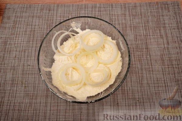 Карп в кукурузной муке, с соусом "Муждей"
