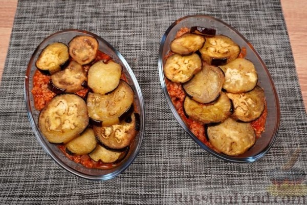 Мусака из запечённых баклажанов, с мясным фаршем