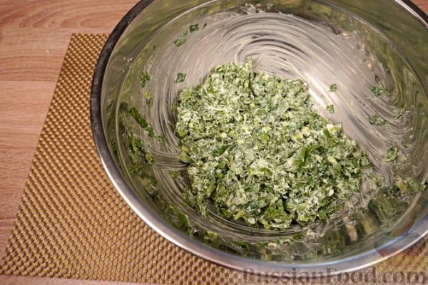 Самса с сыром и зеленью