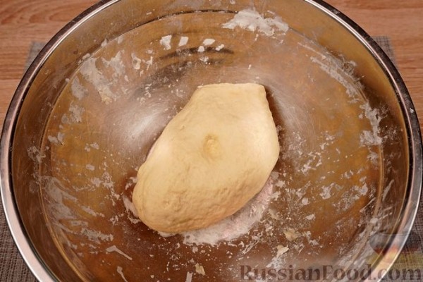Ретеш (штрудель по-венгерски) с вишней и маком