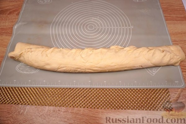 Самса с сыром и зеленью