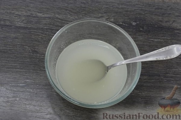 Постный тёртый пирог с малиной