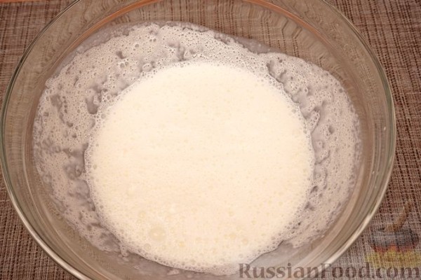 Абрикосовый пирог со сливочной заливкой
