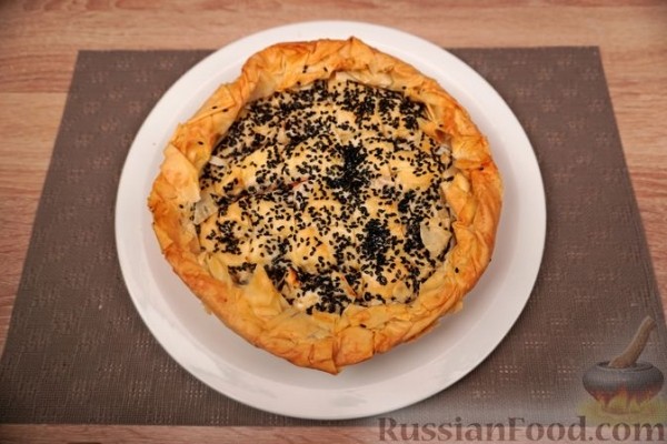 Пита "Кассери" (сырный пирог с беконом и помидорами)